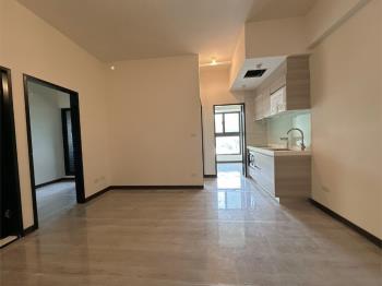 快樂王國全新三房車位