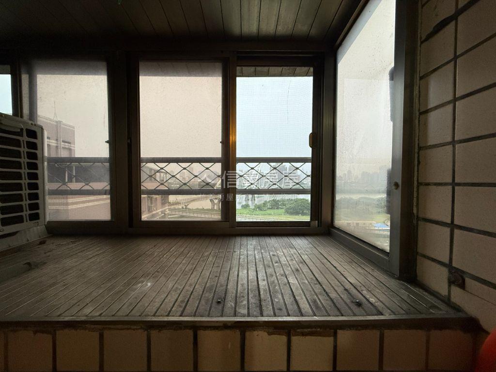 早安看新月橋高樓美景套房房屋室內格局與周邊環境