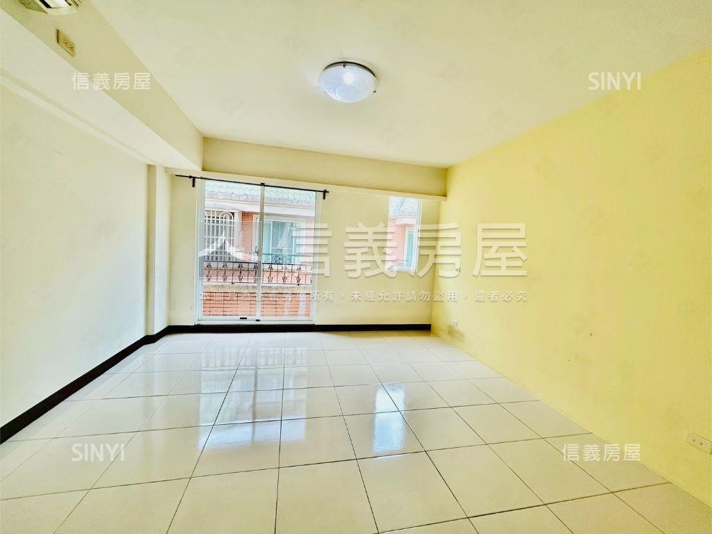 近好市多面寬別墅房屋室內格局與周邊環境