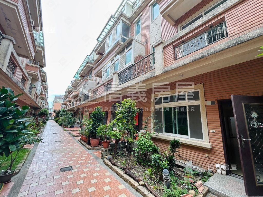 近好市多面寬別墅房屋室內格局與周邊環境