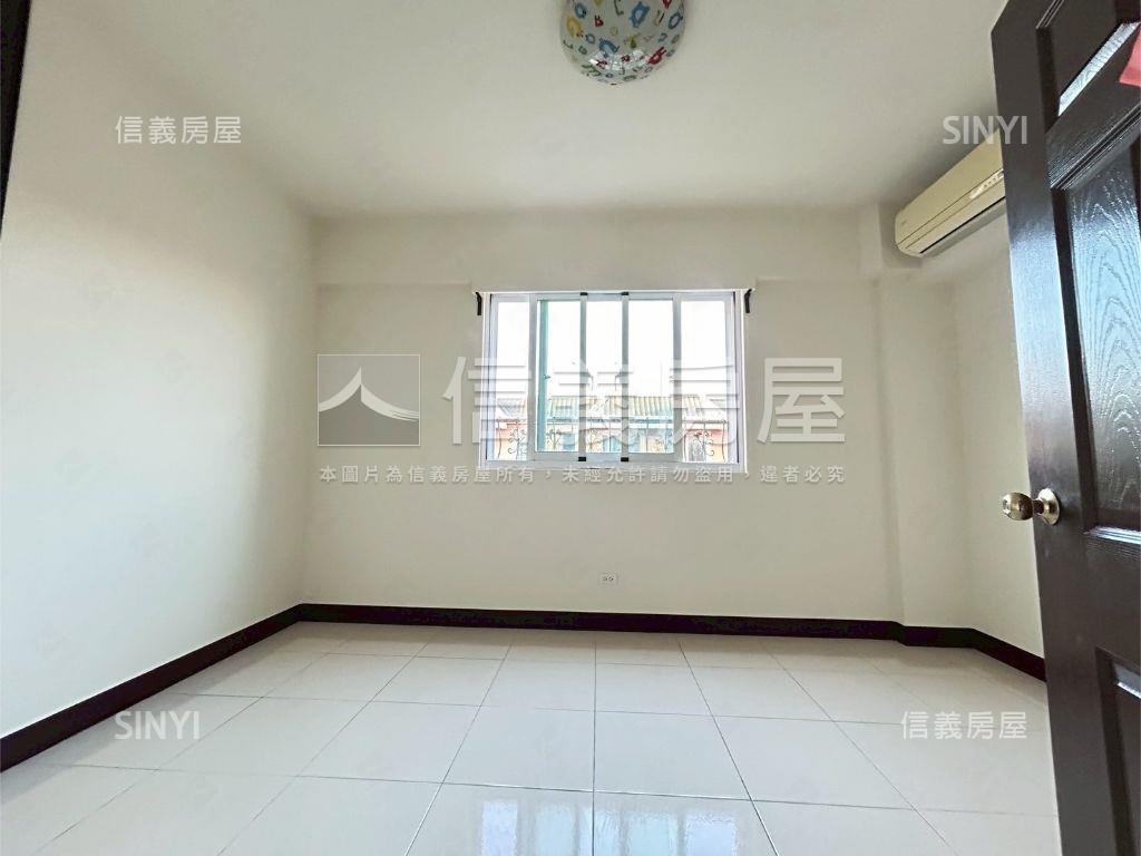 近好市多面寬別墅房屋室內格局與周邊環境