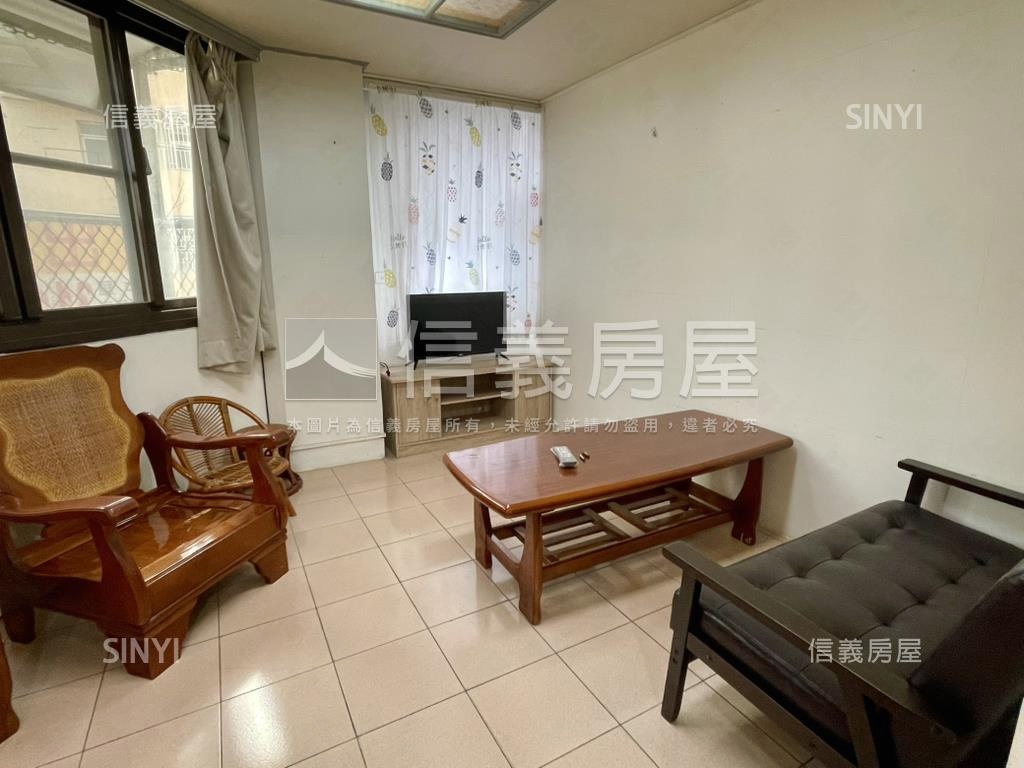 後甲東光小資成家二樓寓房屋室內格局與周邊環境