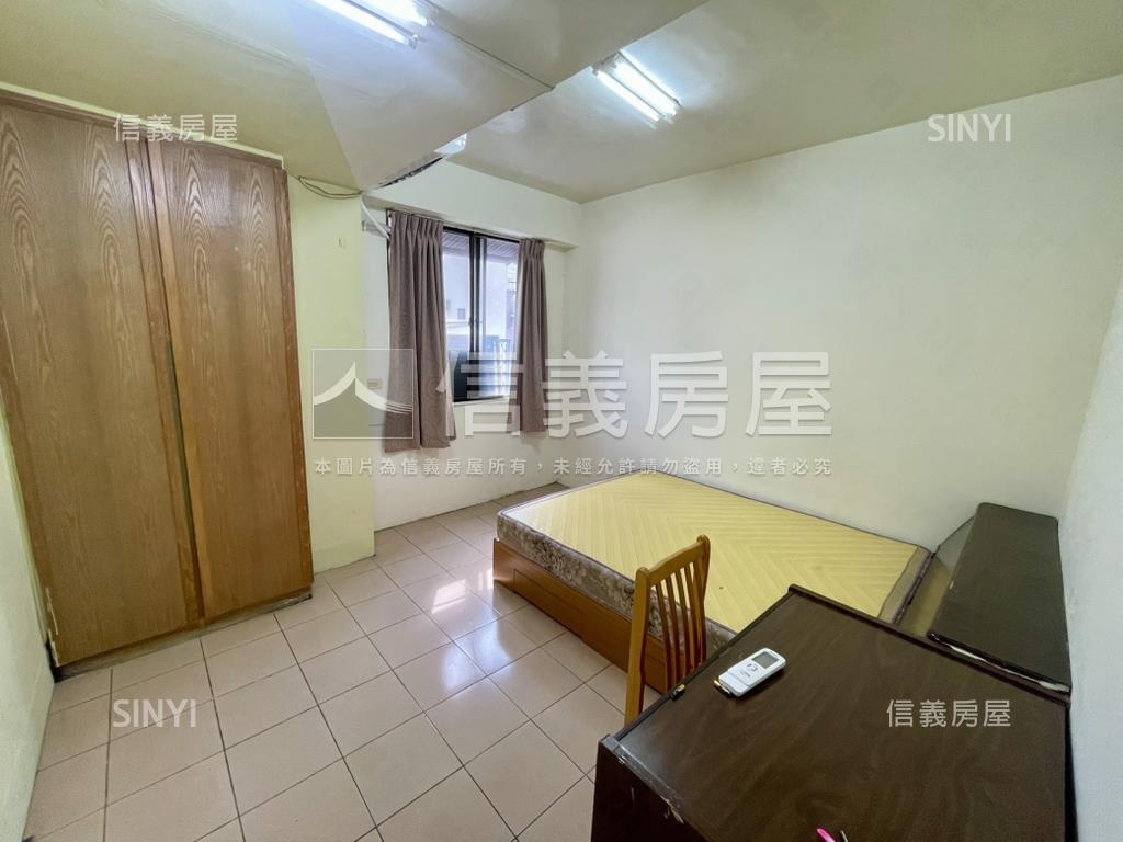 後甲東光小資成家二樓寓房屋室內格局與周邊環境