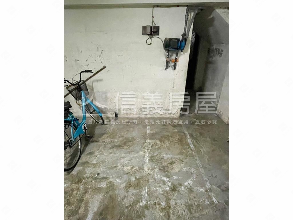 後甲東光小資成家二樓寓房屋室內格局與周邊環境