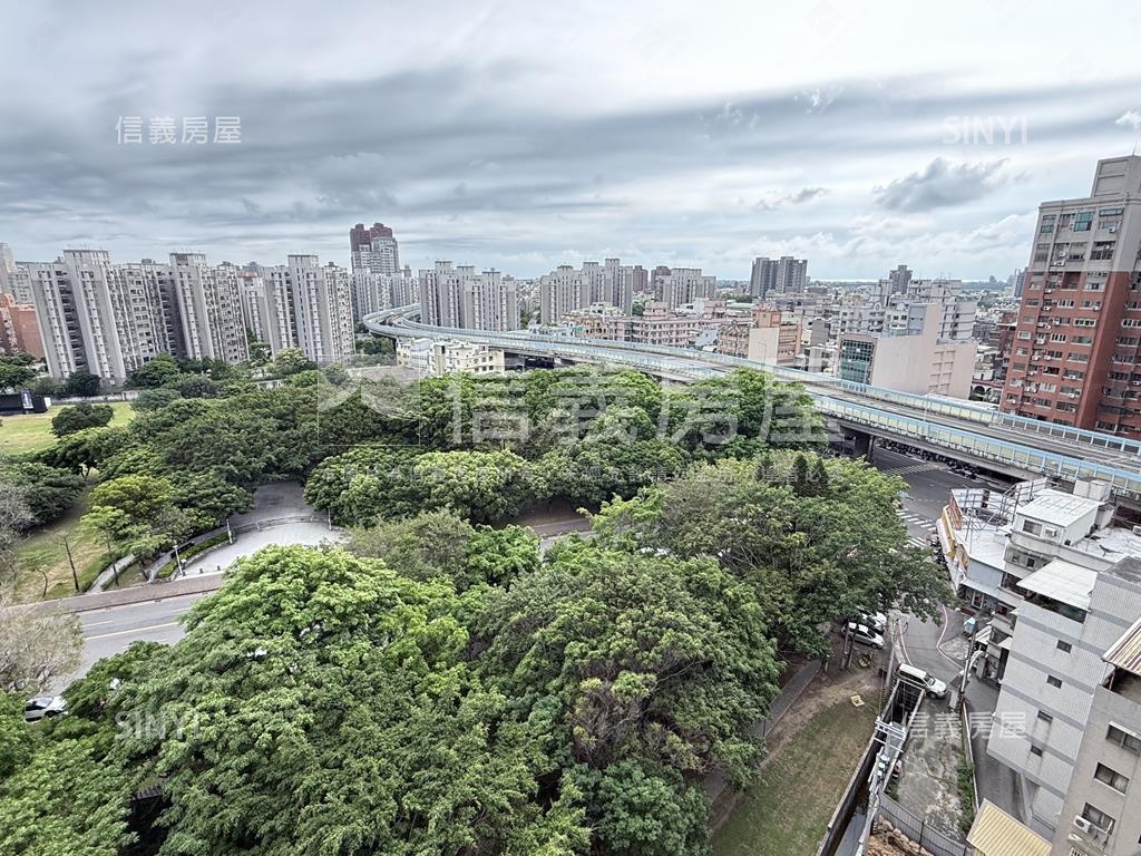 森林首席Ｆ１２雙車位房屋室內格局與周邊環境