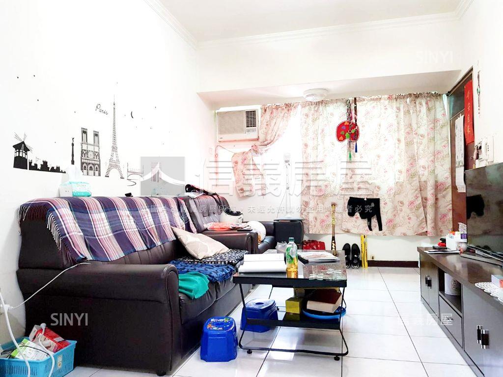 台北米蘭電梯兩房車位房屋室內格局與周邊環境