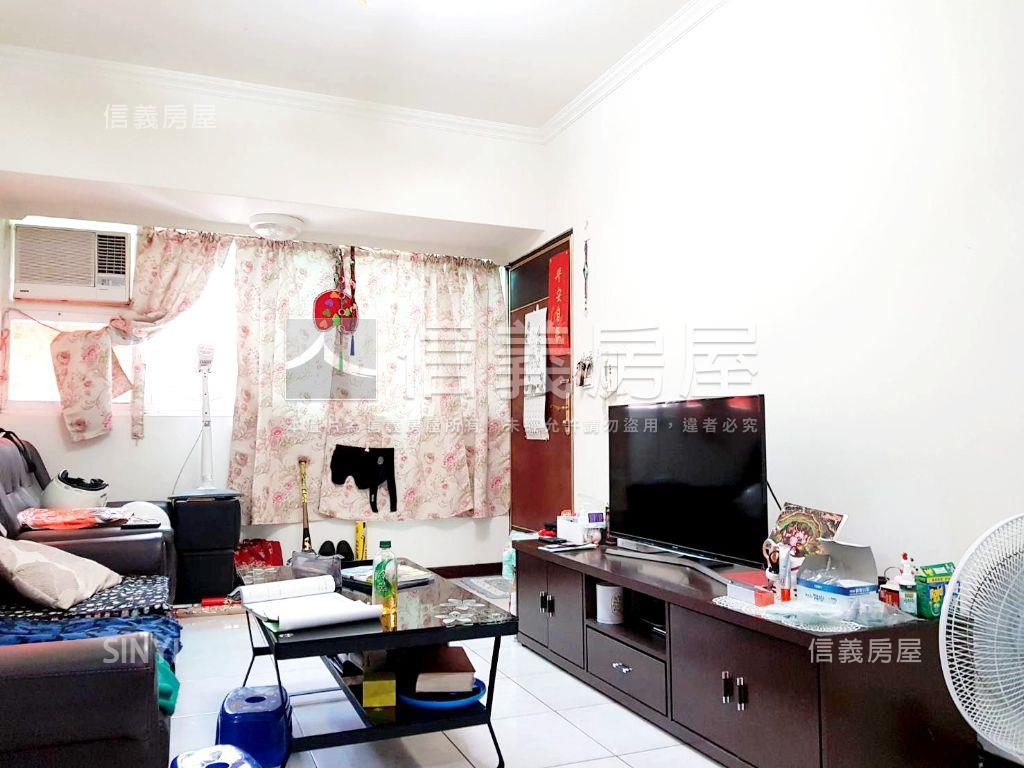 台北米蘭電梯兩房車位房屋室內格局與周邊環境