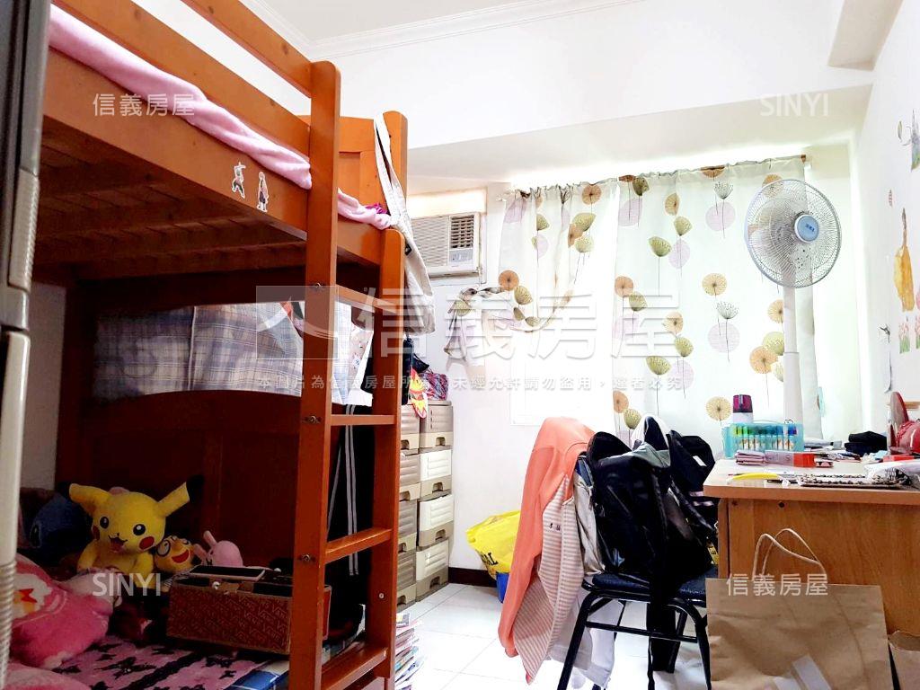 台北米蘭電梯兩房車位房屋室內格局與周邊環境