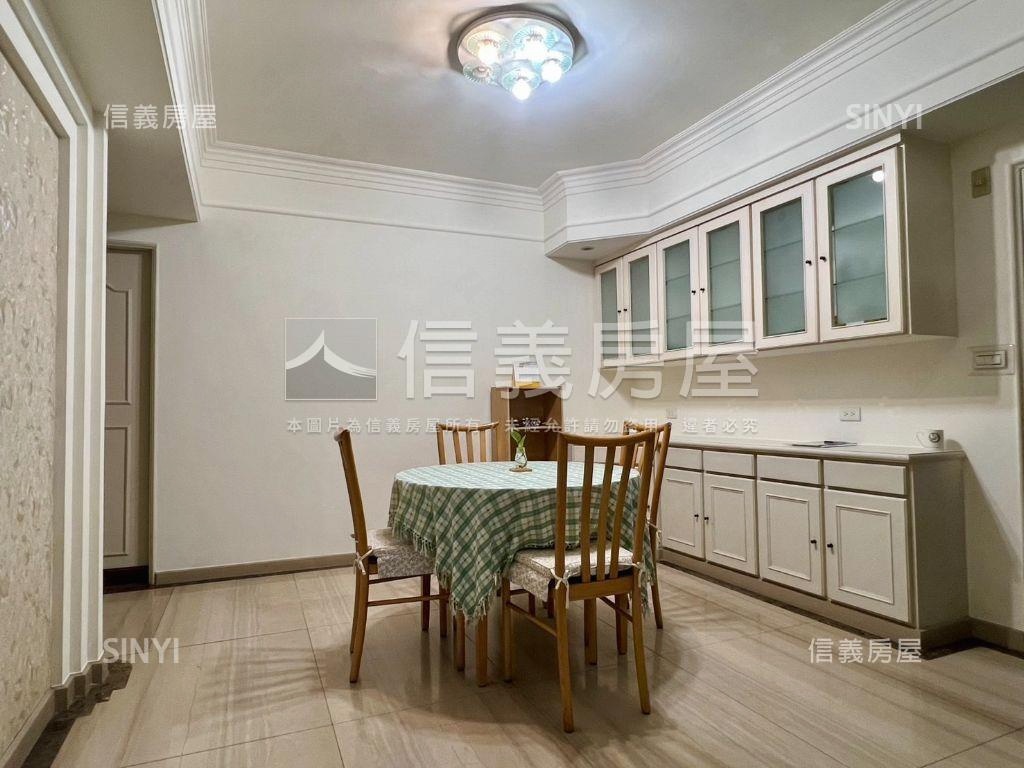 逸仙名園三房＋坡平車位房屋室內格局與周邊環境