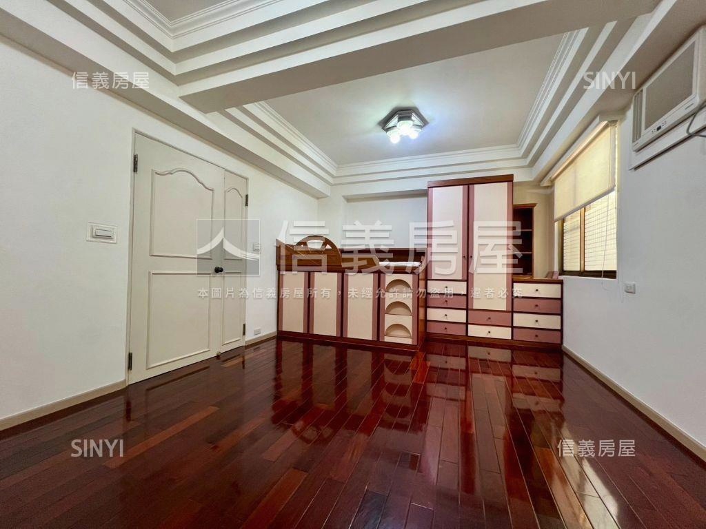 逸仙名園三房＋坡平車位房屋室內格局與周邊環境