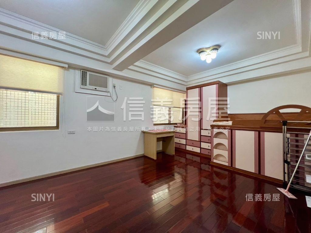 逸仙名園三房＋坡平車位房屋室內格局與周邊環境