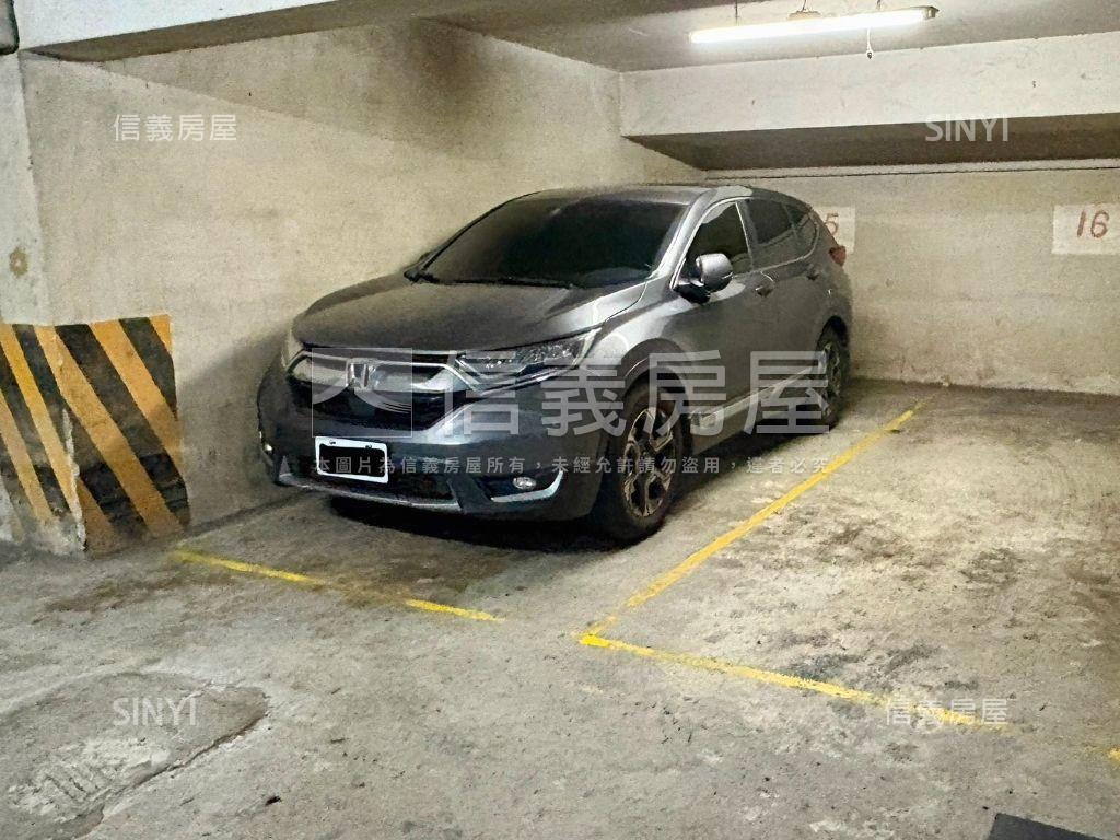 逸仙名園三房＋坡平車位房屋室內格局與周邊環境