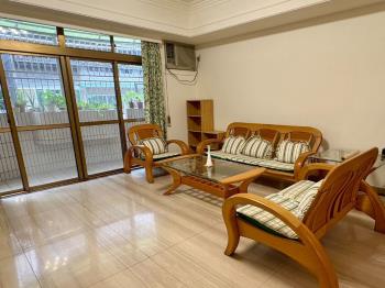 逸仙名園三房＋坡平車位