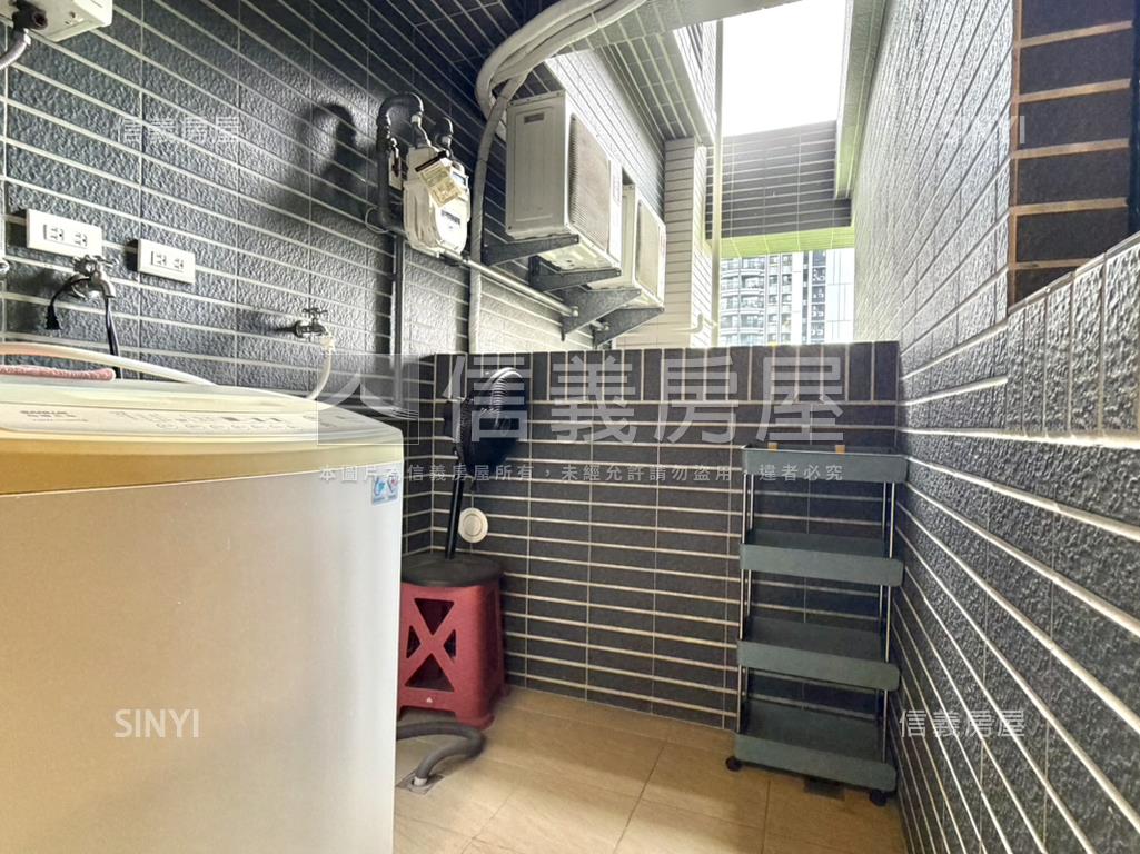 機捷南北向採光三房平車房屋室內格局與周邊環境