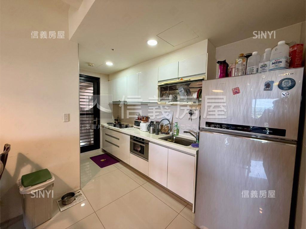 富宇君天下∣次頂樓大三房房屋室內格局與周邊環境