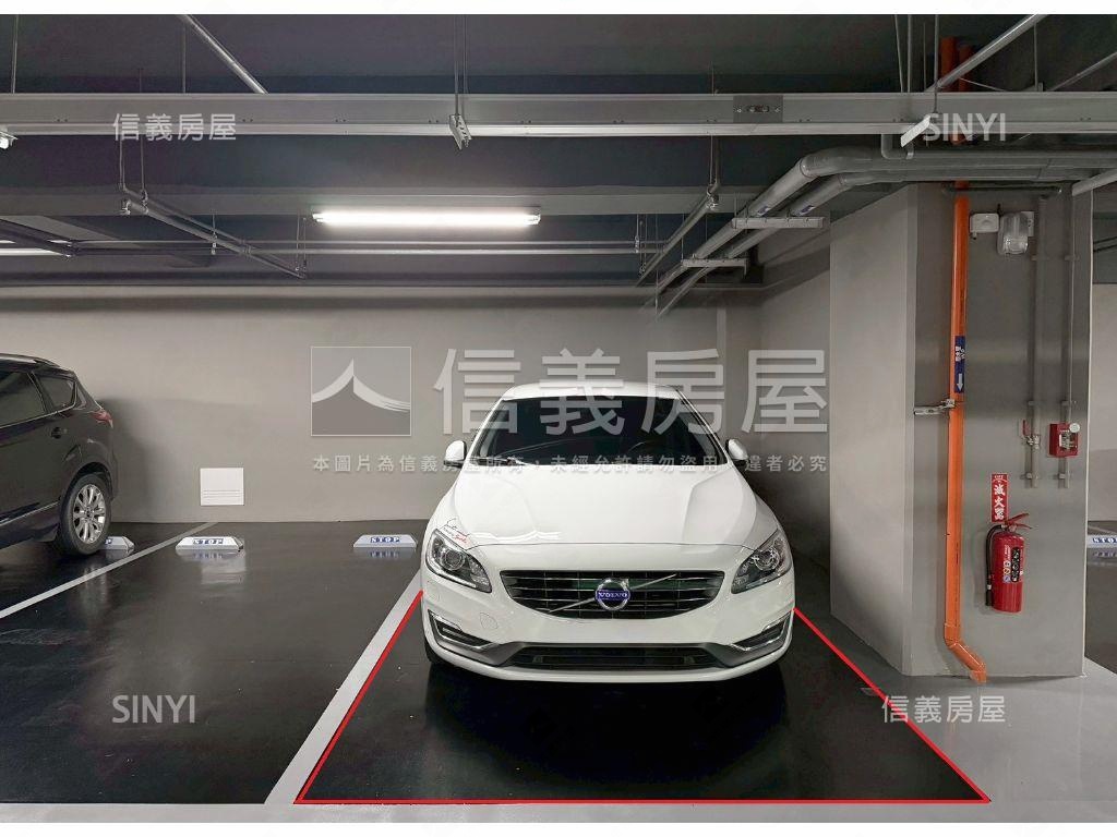 【本月熱推】嵩豐三房平車房屋室內格局與周邊環境