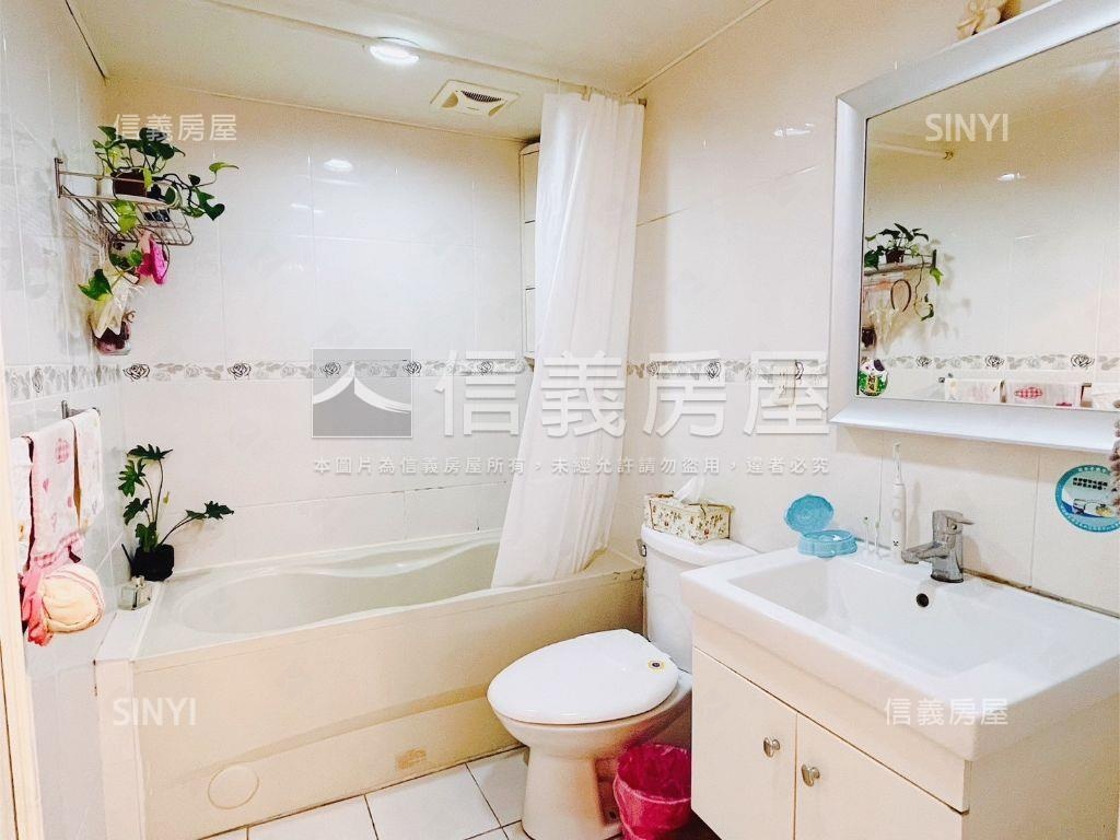 【樓中樓】美裝潢公園景觀房屋室內格局與周邊環境