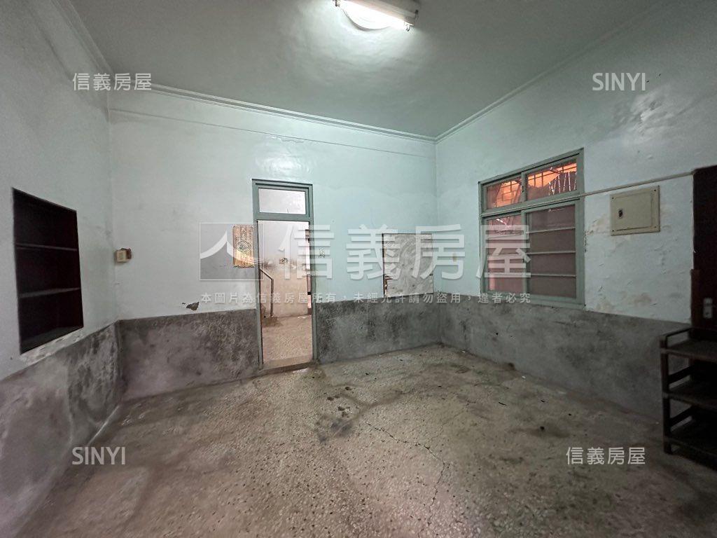 大同路古早懷舊店面房屋室內格局與周邊環境