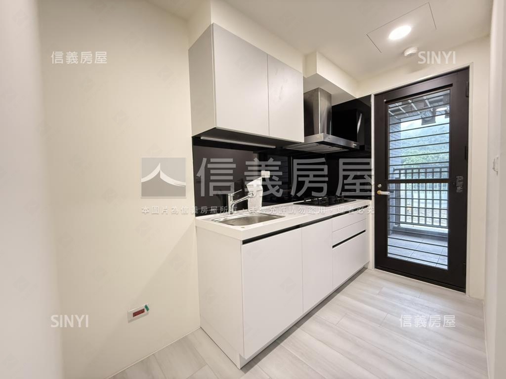 力璞紘日莘－方正２房房屋室內格局與周邊環境