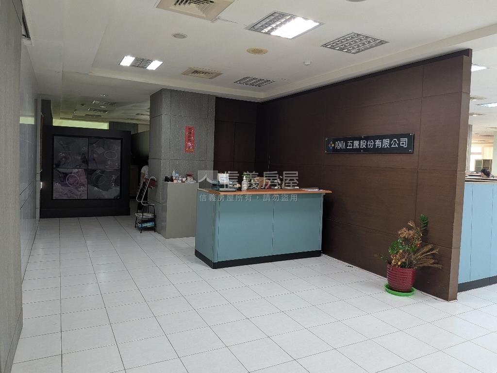 ＡＡ港墘挑高整層廠辦房屋室內格局與周邊環境