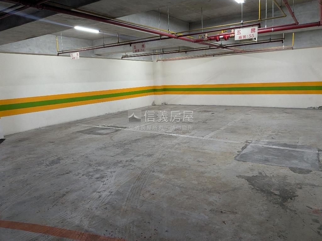 ＡＡ港墘挑高整層廠辦房屋室內格局與周邊環境