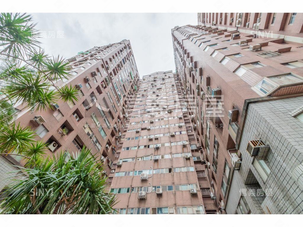 關渡山水河景雙併房屋室內格局與周邊環境