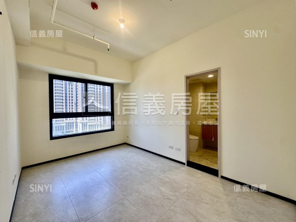 搶！愛琴海全新三房平車宅房屋室內格局與周邊環境