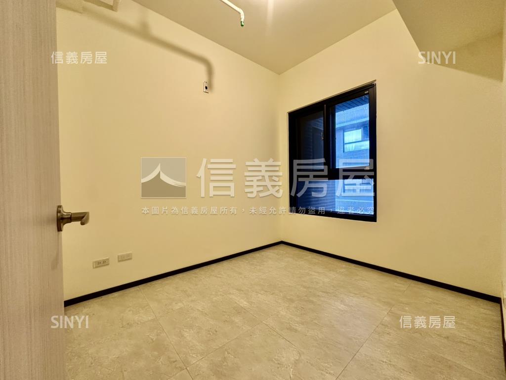 搶！愛琴海全新三房平車宅房屋室內格局與周邊環境