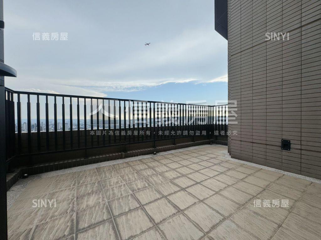 天廈次頂樓露臺無限景觀房屋室內格局與周邊環境