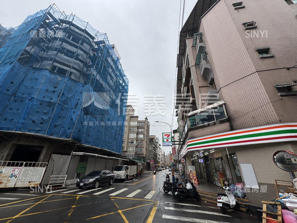 五工二路一樓寬店面房屋室內格局與周邊環境