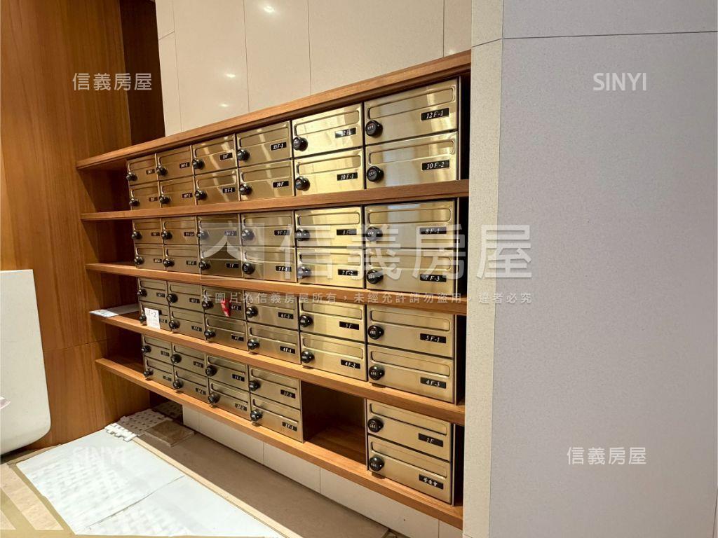 曉南門全新電梯兩房車房屋室內格局與周邊環境