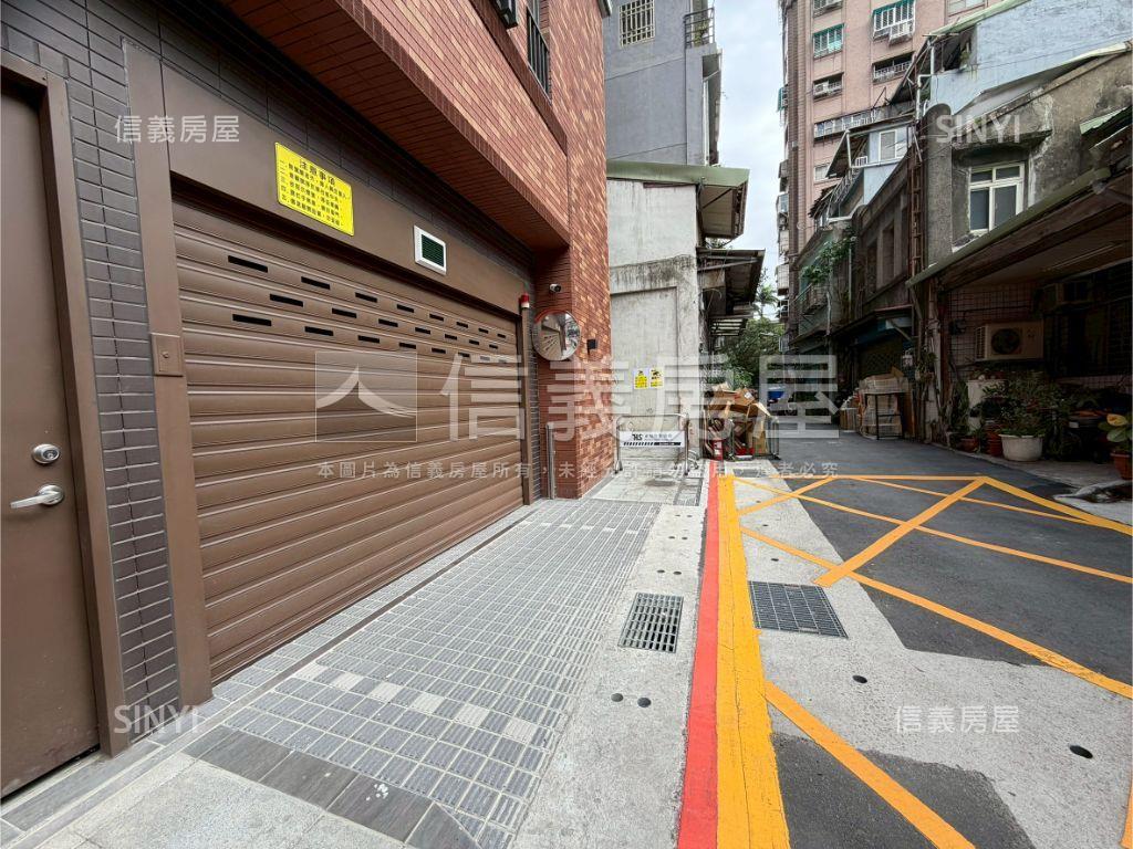 曉南門全新電梯兩房車房屋室內格局與周邊環境