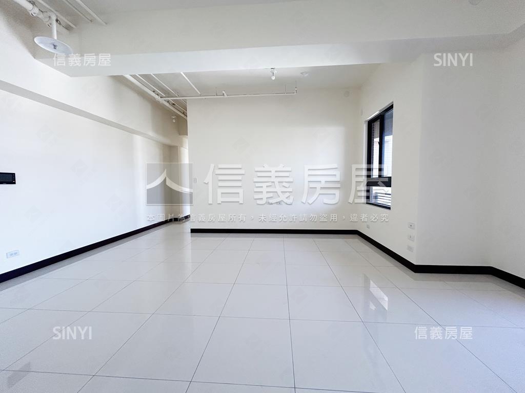 福懋⭐校園景觀３房平車房屋室內格局與周邊環境