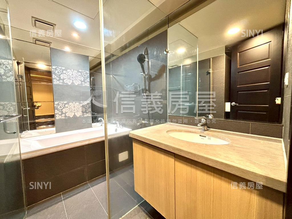 精美康朵稀有釋出房屋室內格局與周邊環境