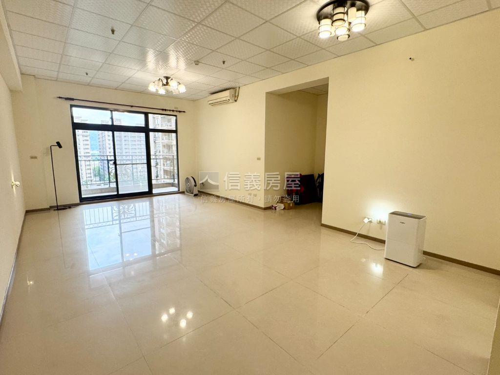 世紀館·稀有釋出景觀四房房屋室內格局與周邊環境
