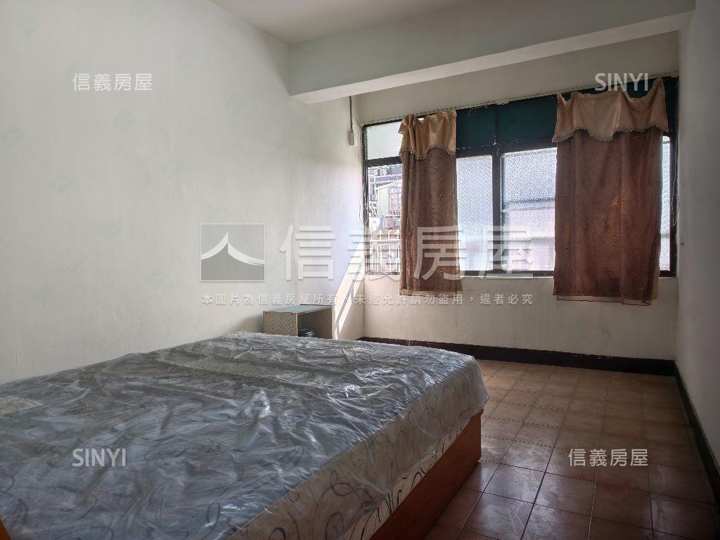 面中正國小邊間採光公寓房屋室內格局與周邊環境