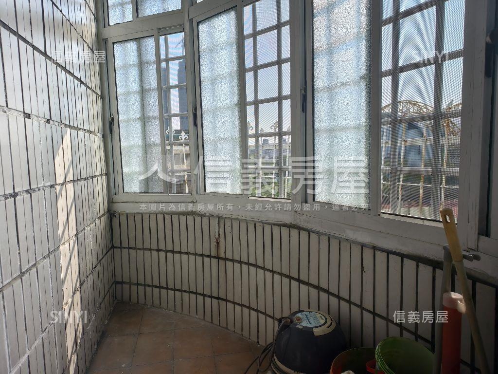 面中正國小邊間採光公寓房屋室內格局與周邊環境