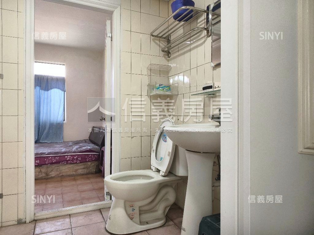 面中正國小邊間採光公寓房屋室內格局與周邊環境