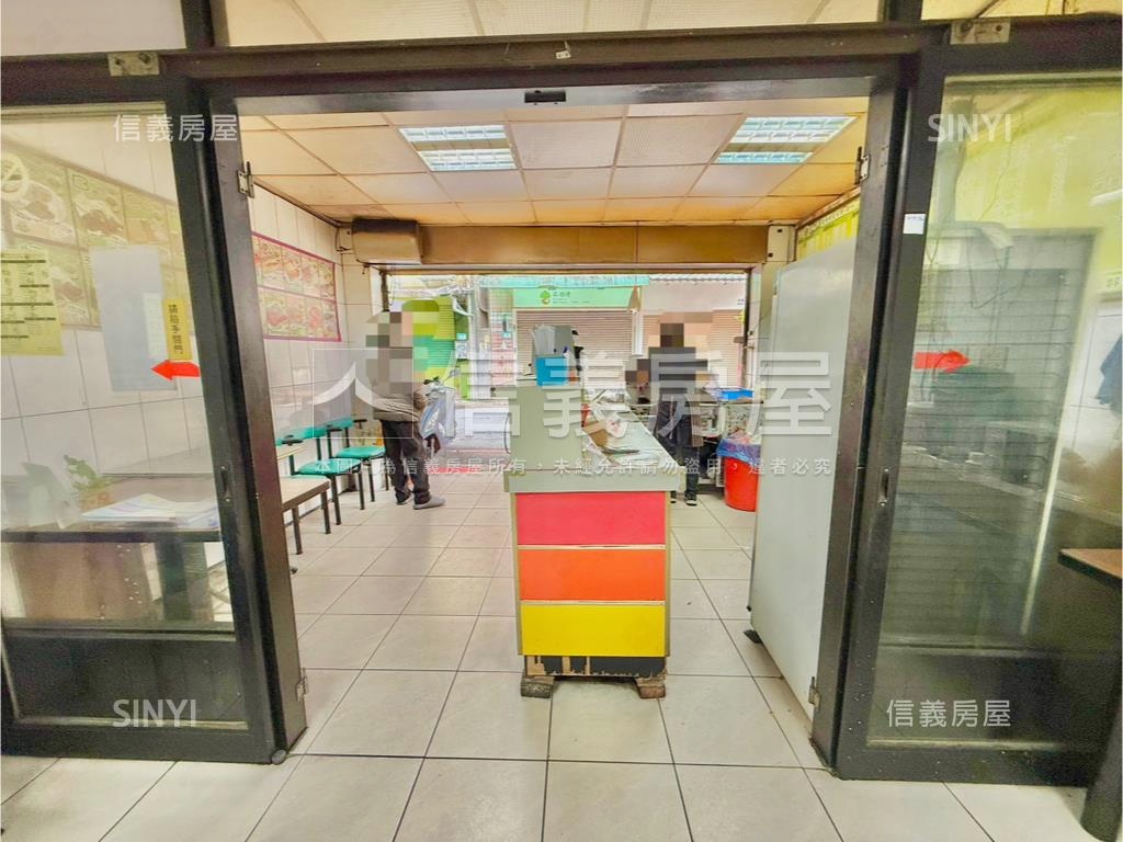 稀有樂華夜市旁金店面房屋室內格局與周邊環境