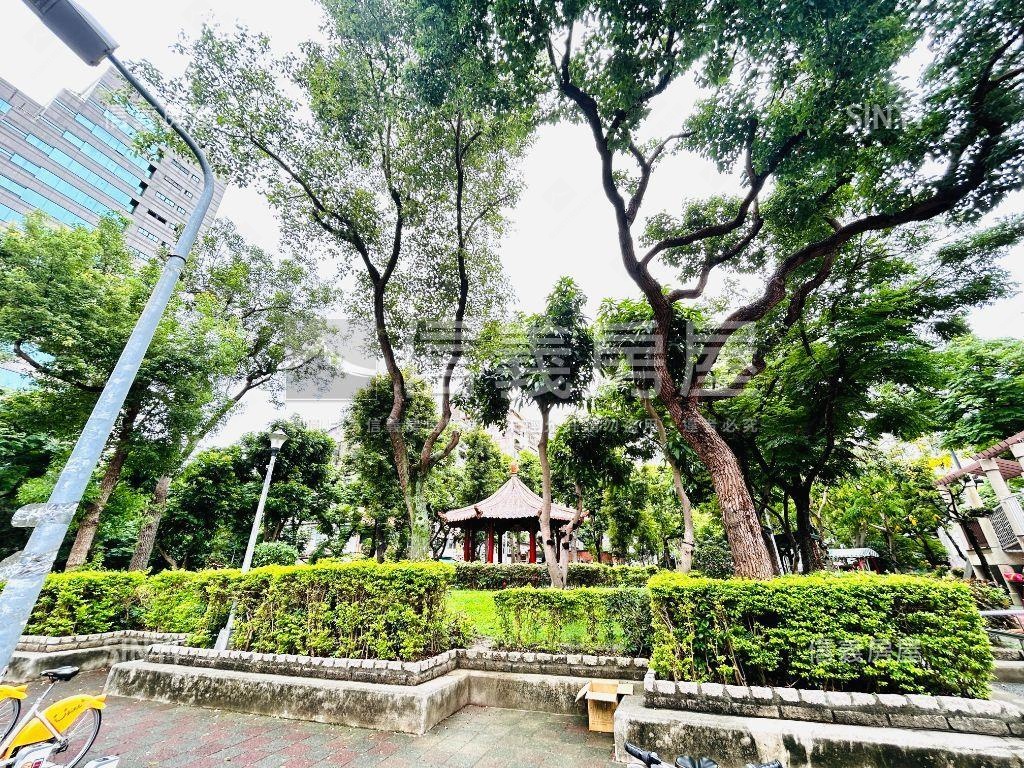 近迪化街採光房房屋室內格局與周邊環境