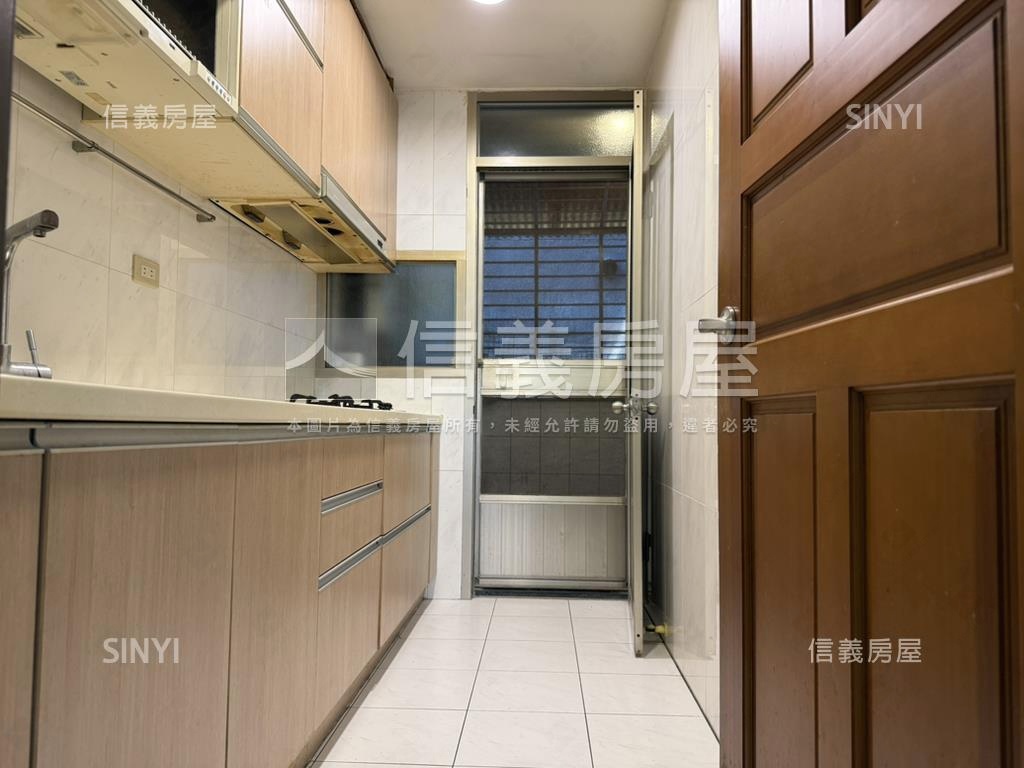 信義象山方正美寓房屋室內格局與周邊環境