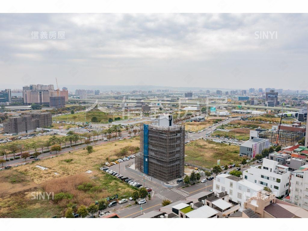 八期近豐富公園朝南角地房屋室內格局與周邊環境