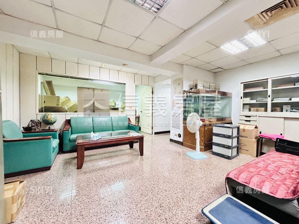 近北市綠茵成功京華房屋室內格局與周邊環境