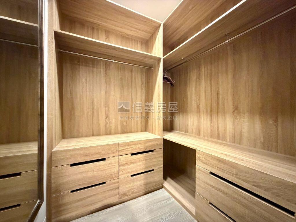 ✿七張中正路裝潢美２樓✿房屋室內格局與周邊環境