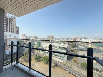 機捷全新交屋視野三房平車