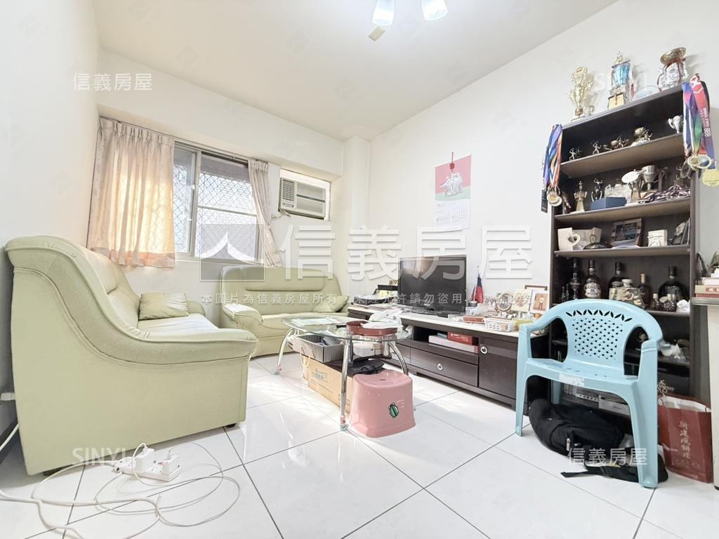 近文山成家亮美兩房平車房屋室內格局與周邊環境