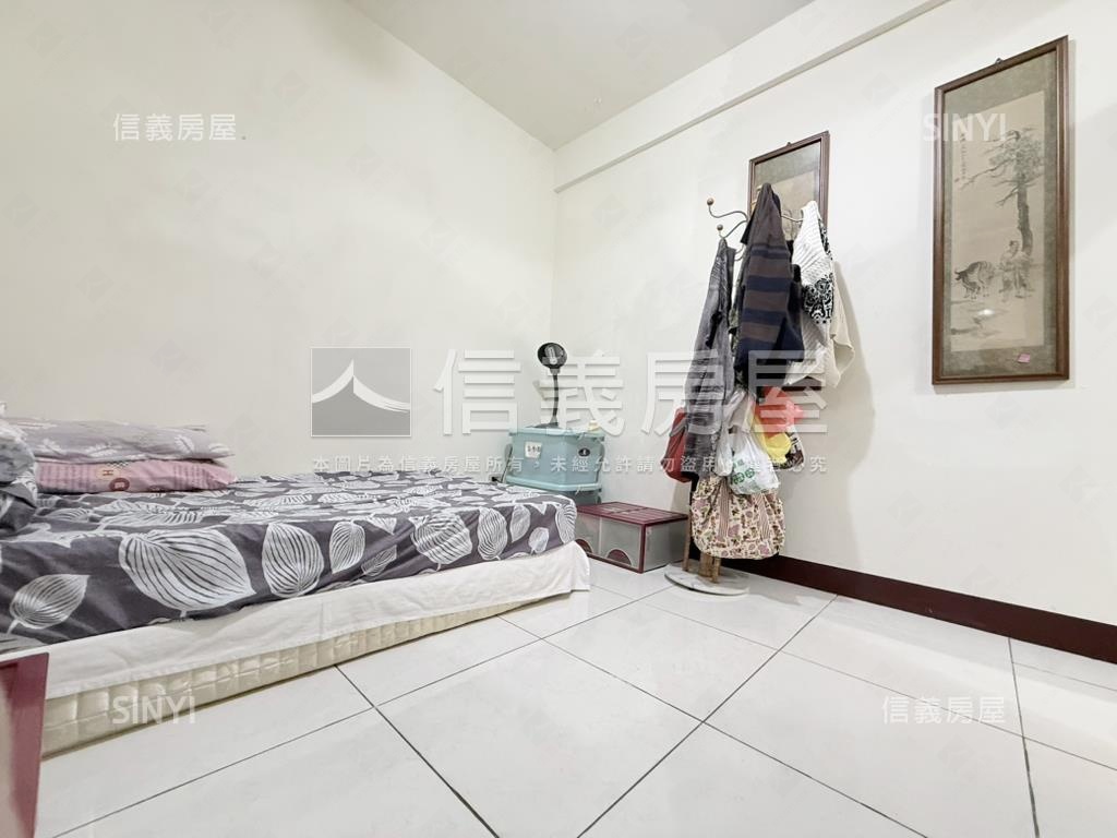 近文山成家亮美兩房平車房屋室內格局與周邊環境