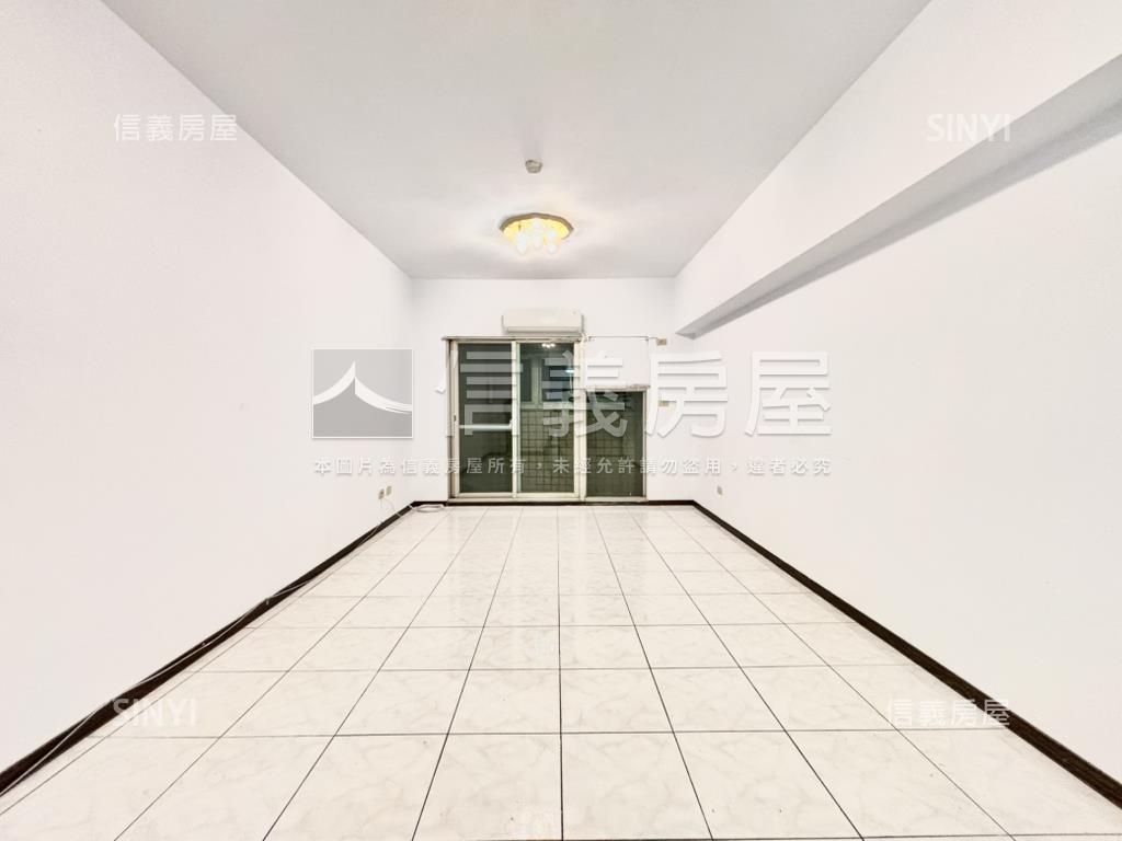 冠德稀有套房房屋室內格局與周邊環境