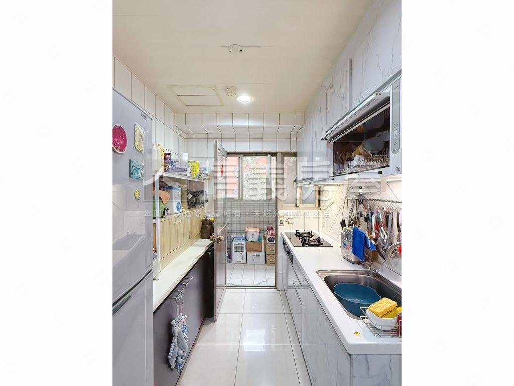 水築館屋況美四房房屋室內格局與周邊環境