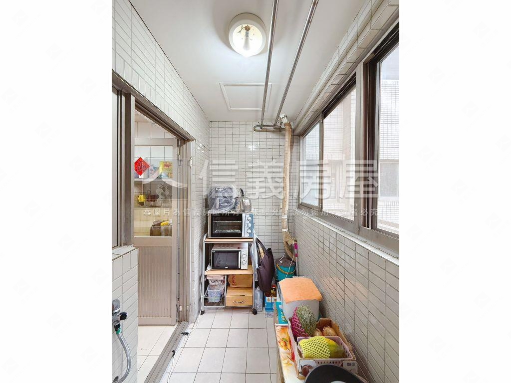 水築館屋況美四房房屋室內格局與周邊環境